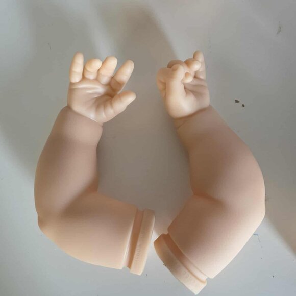 NWT Middleton Doll Reborn Baby "Joyful Heart 3/4 Limb Doll Kit" by Reva Schick - Picture 9 of 15